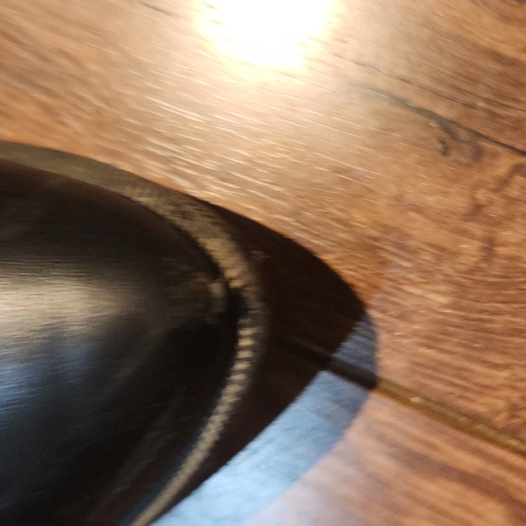 Boots - Picture 5 of 6